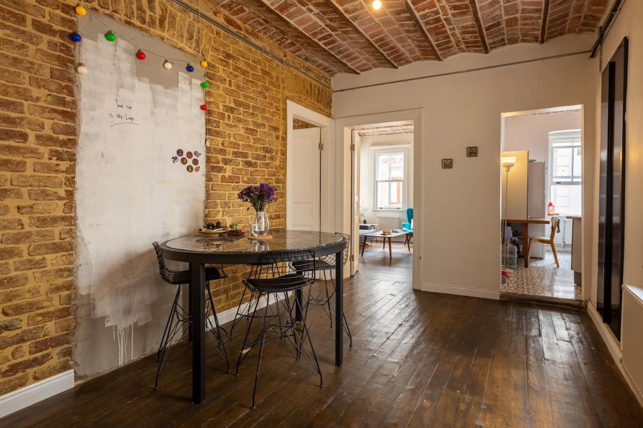 Renovated Apartment At The Heart Of Istanbul With Huge Terrace Exterior photo